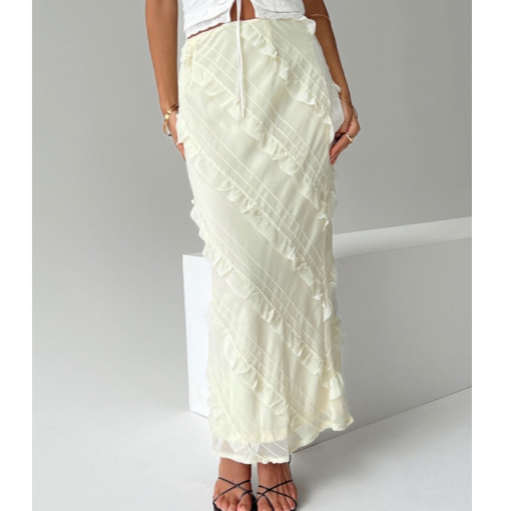 Princess Polly Maxi Skirt in Lemon/Cream (US 12)